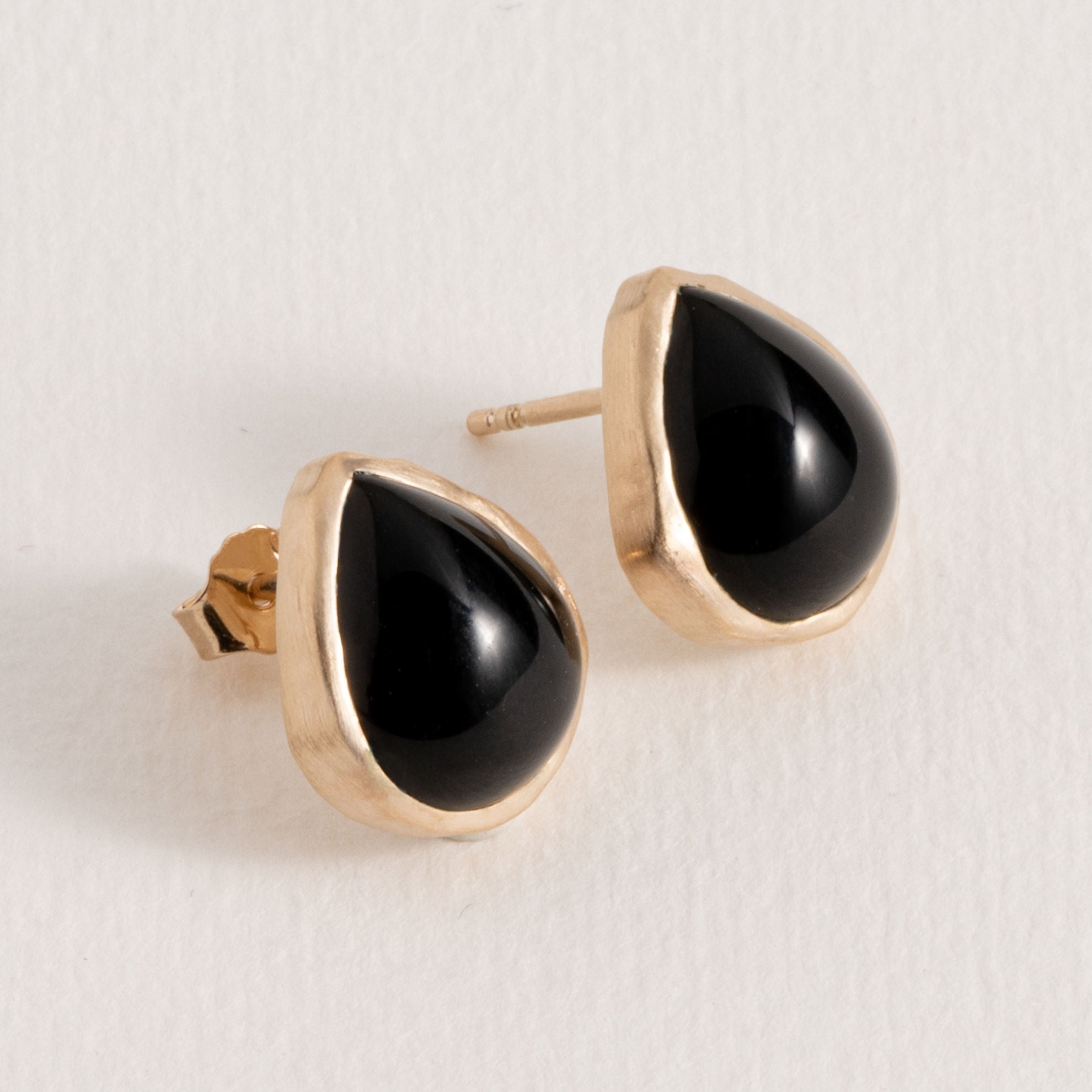 Isaure - Black Agate - Gold Plated Chips - Ana and Cha
