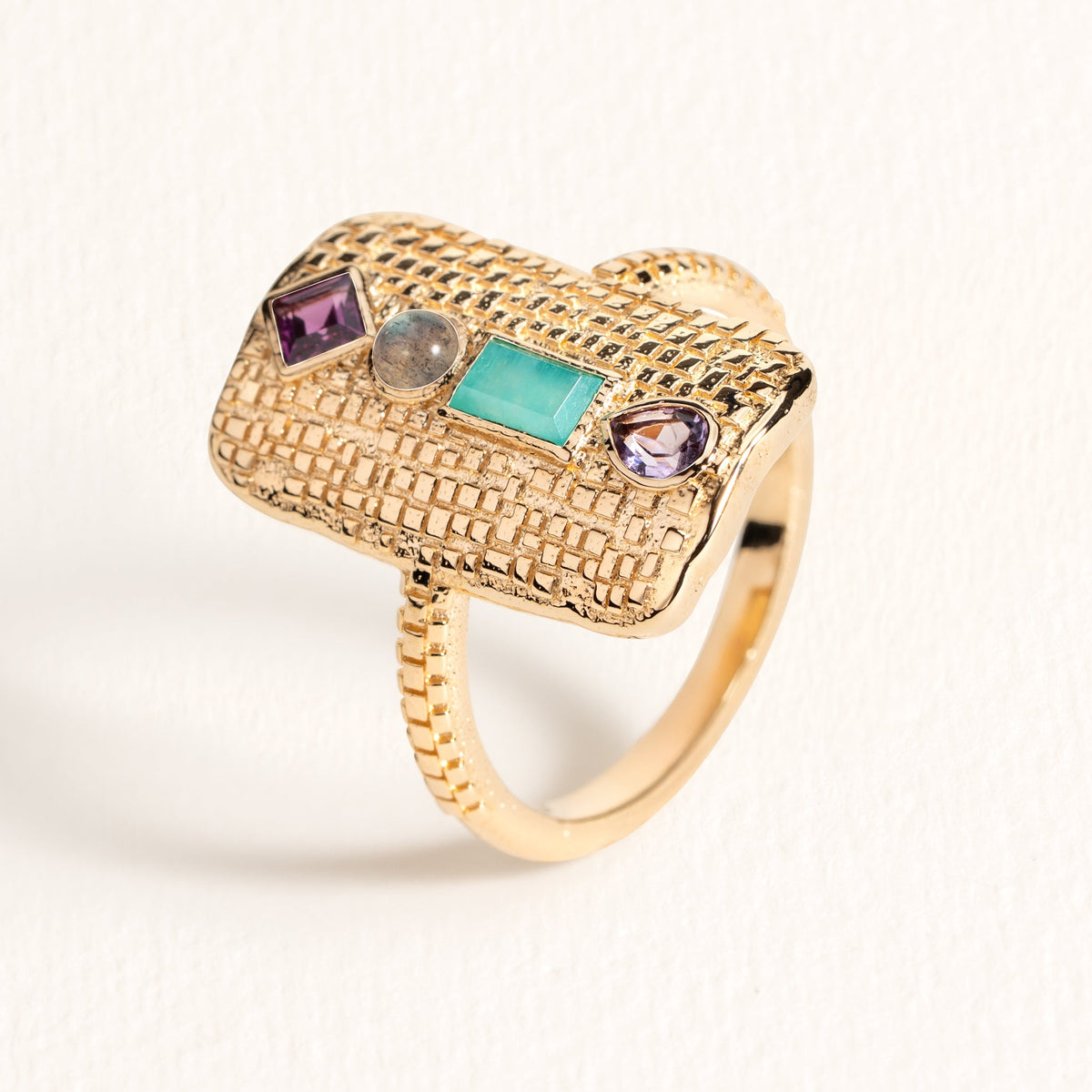Anillo Leora bañado en oro – Ana & Cha