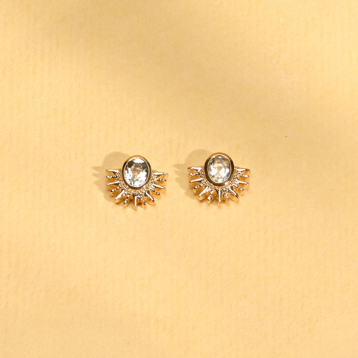 Boucles d'oreilles Solana améthyste verte en plaqué or – Ana & Cha – vue 3