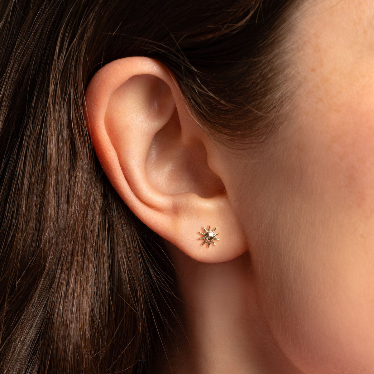 Boucles d'oreilles Solena en plaqué or – Ana & Cha – vue 2