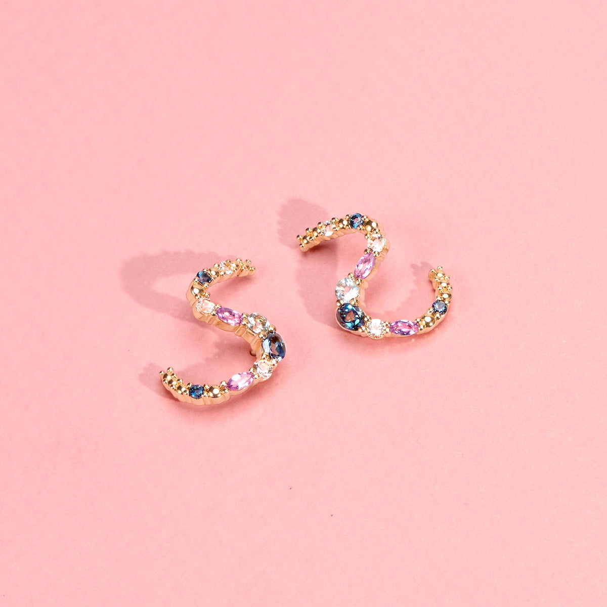 Boucles d'oreilles Elsa en plaqué or – Ana & Cha – vue 3