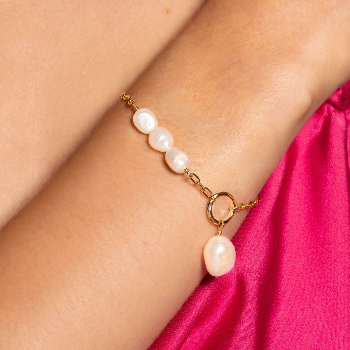 Bracelet chaîne Neva perles de culture en plaqué or – Ana & Cha – vue 2