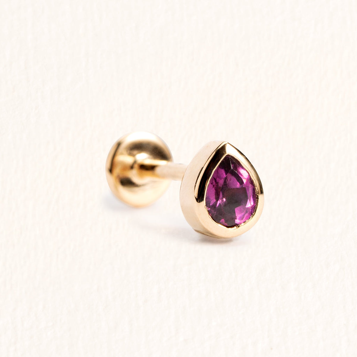 Piercing Dahlia rhodolite en plaqué or – Ana & Cha