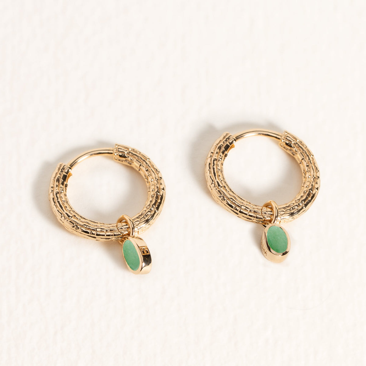 Orecchini a cerchio Luna placcati in oro – Ana & Cha