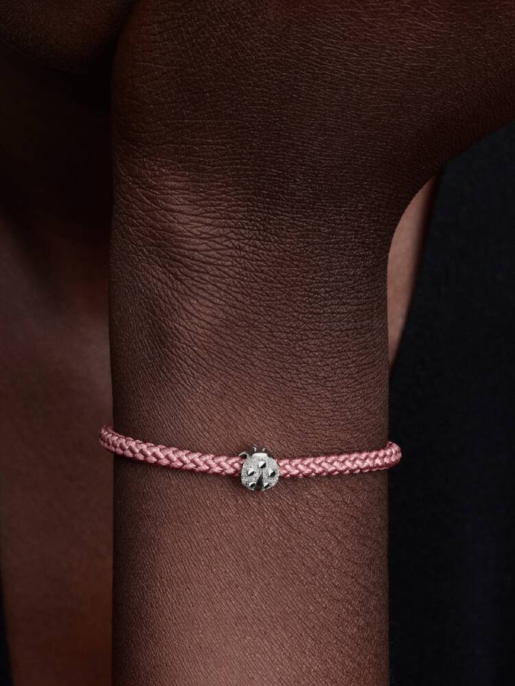 Mini Charm Pandora - Tekstureret mariehøne | 794527C00