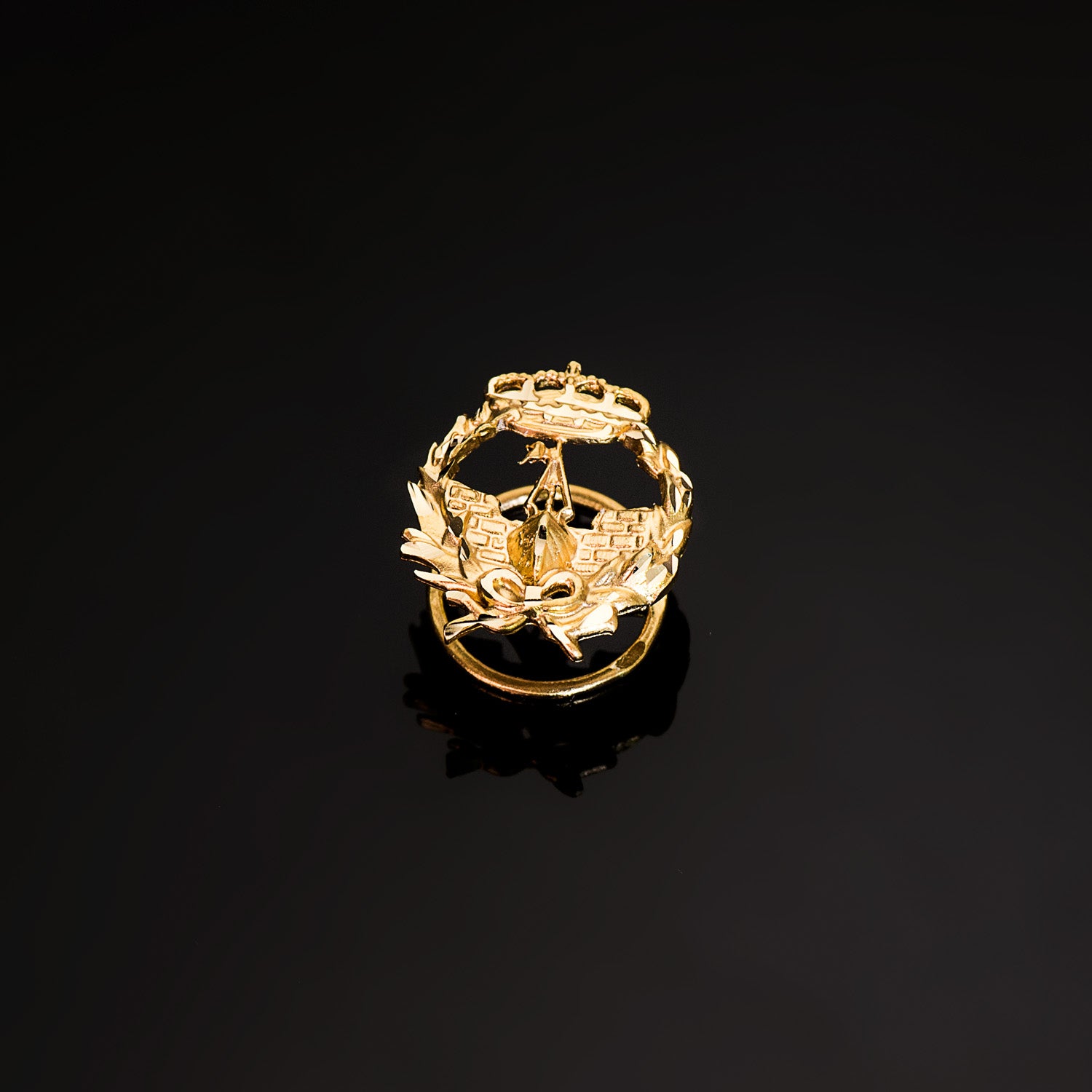 Sjøingeniørmerket 18K gult gull 17 X 14 mm