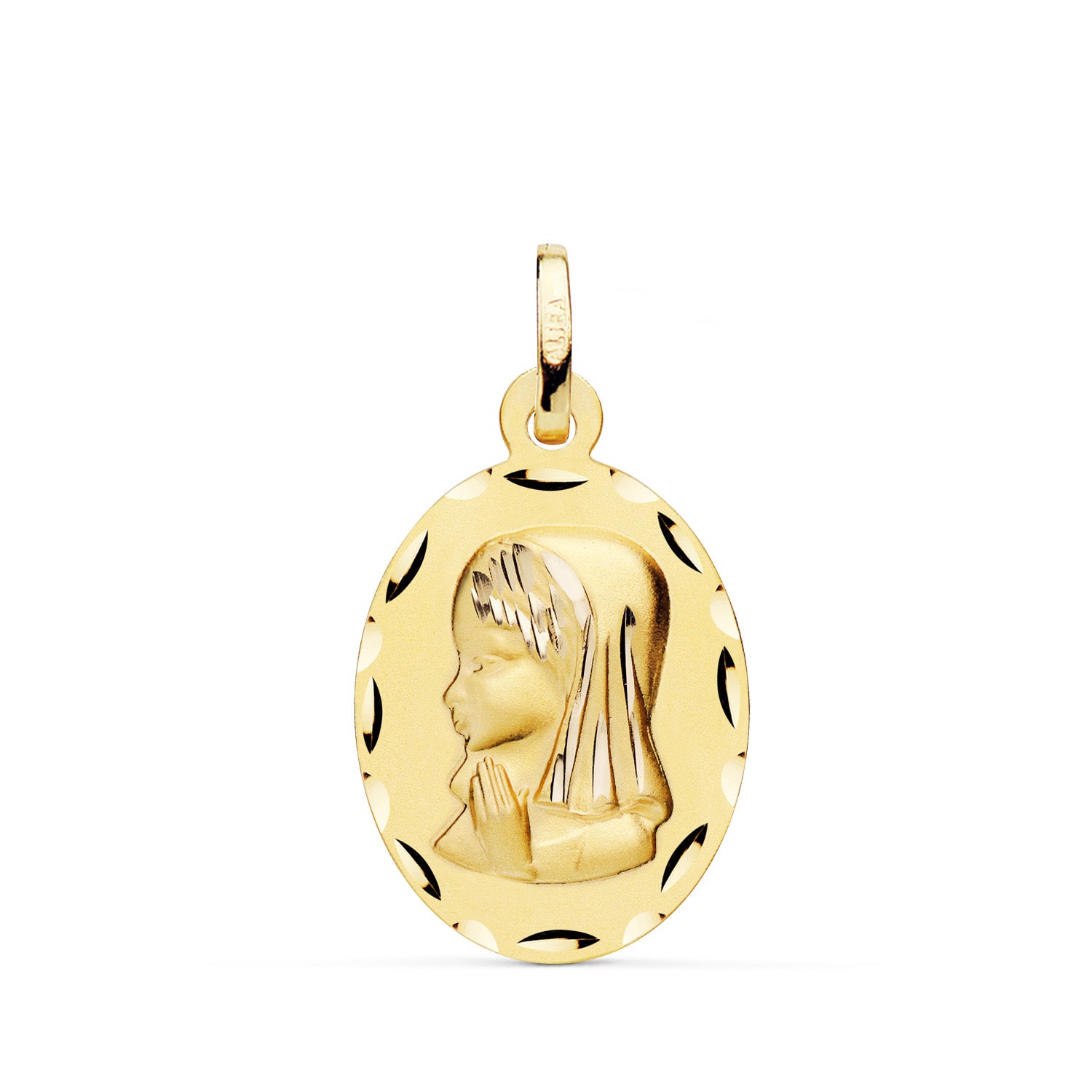 Médaille Or Jaune 18K Vierge Fille Ovale Sculptée Nuancée Mesure : 23 X 15 mm