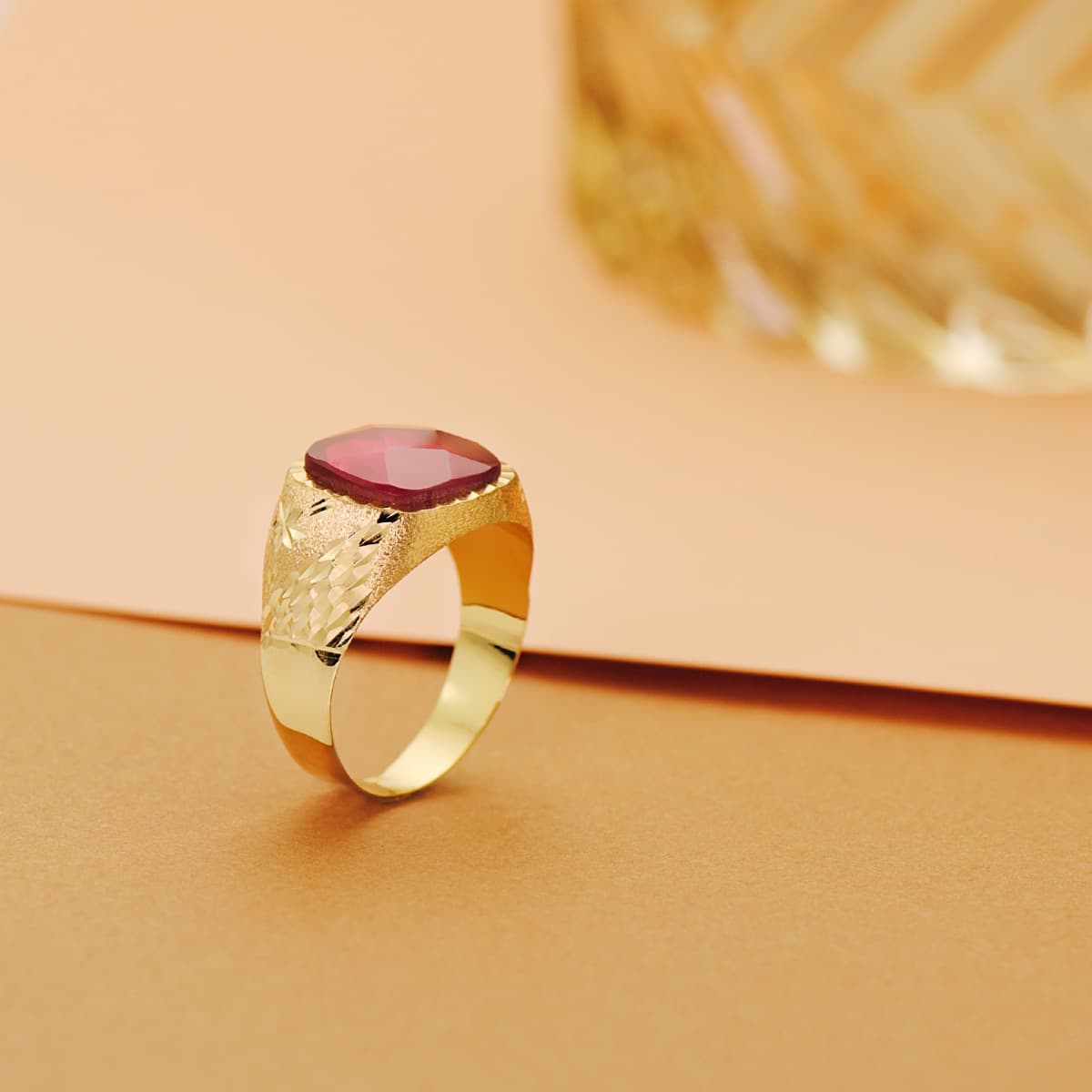 Chevalier 18K geelgoud Chevalier Ruby Stone Spinel 11 X 11 mm