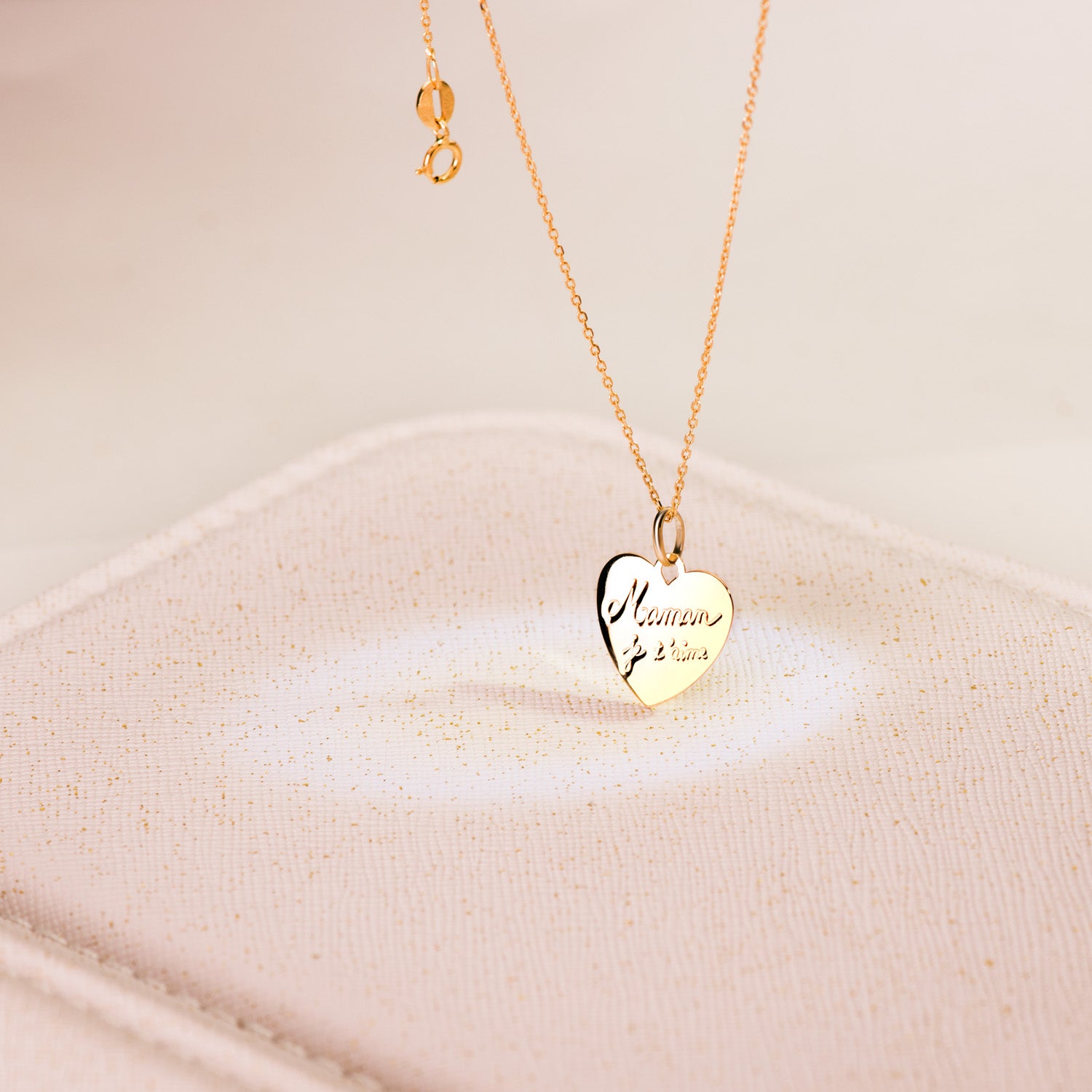 シャイニー ハート ペンダント 9K イエロー ゴールド Mom I Love You 14X14MM