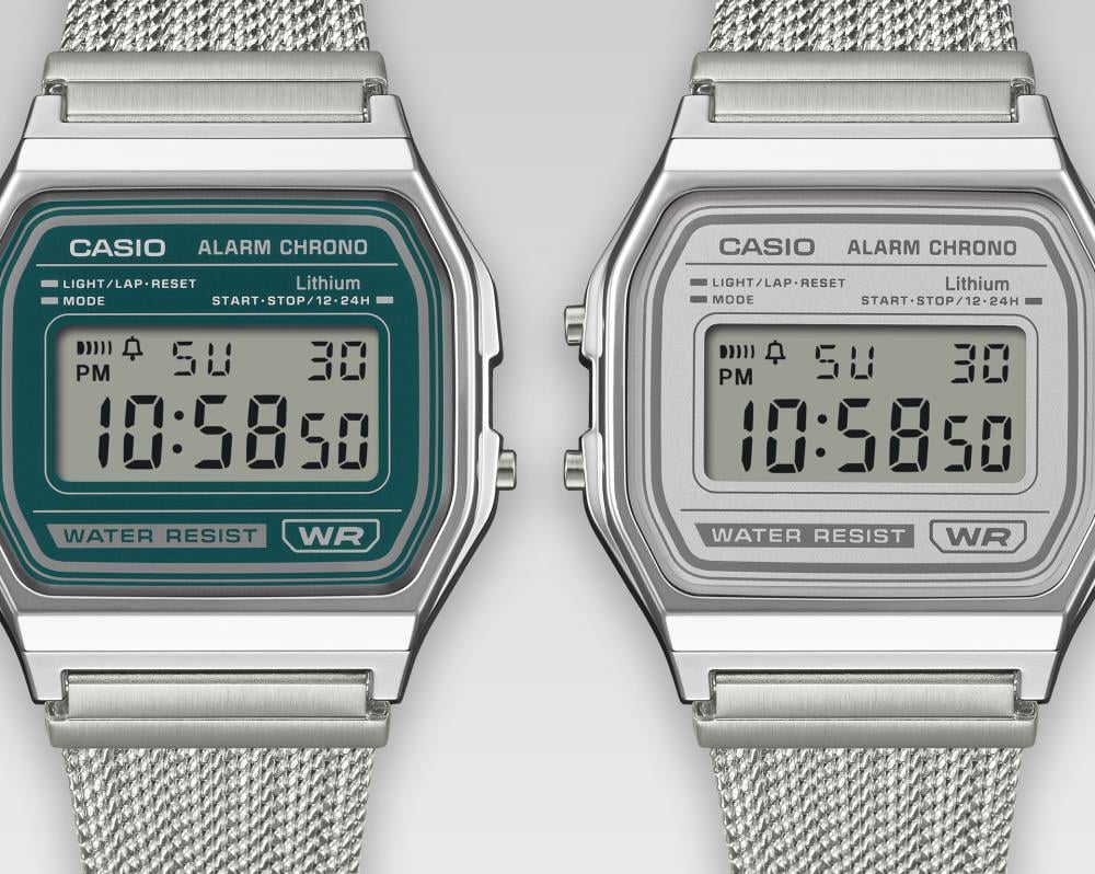 Collection Vintage - A158WEM-7EF - Montre Casio – boîtier argenté, cadran gris clair, écran numérique, bracelet maille en acier inoxydable argenté – vue 4