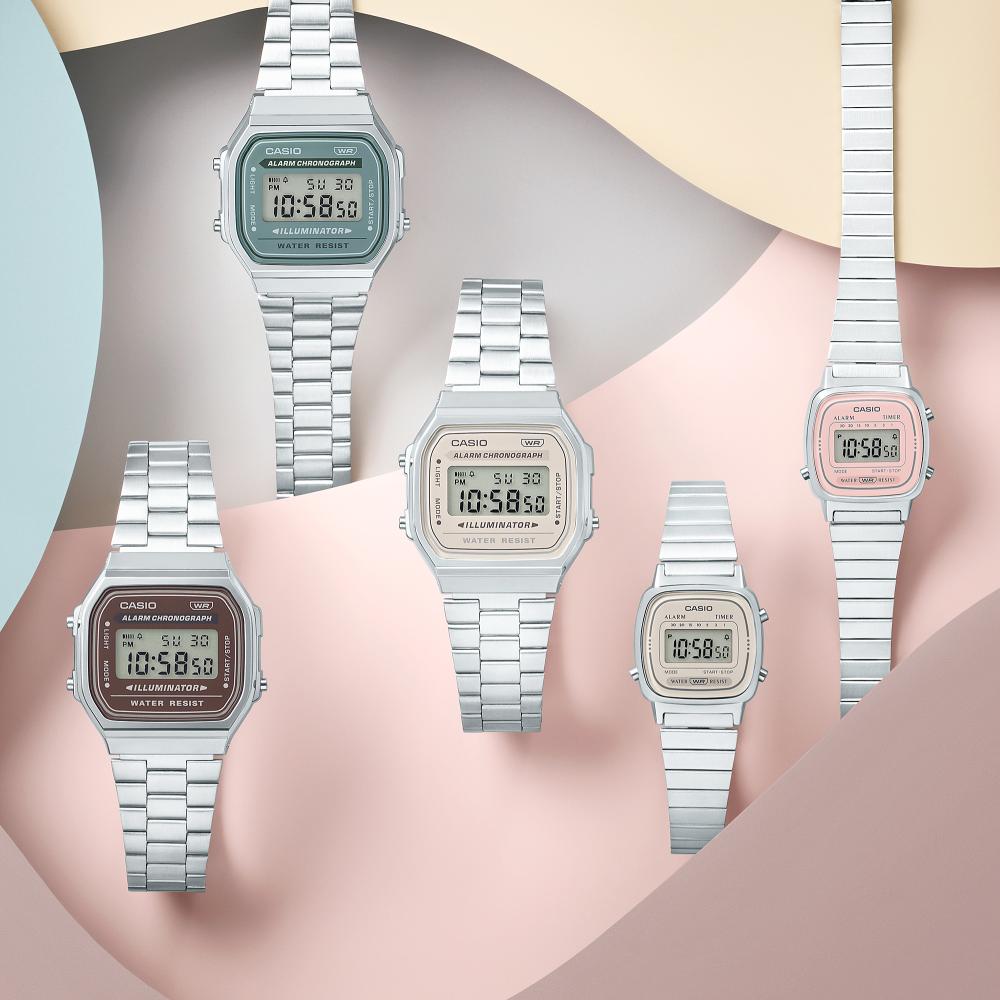 Collection Vintage - A168WA-8AYES - Montre Casio – boîtier carré argenté, cadran gris, écran numérique, bracelet en acier inoxydable – vue 2