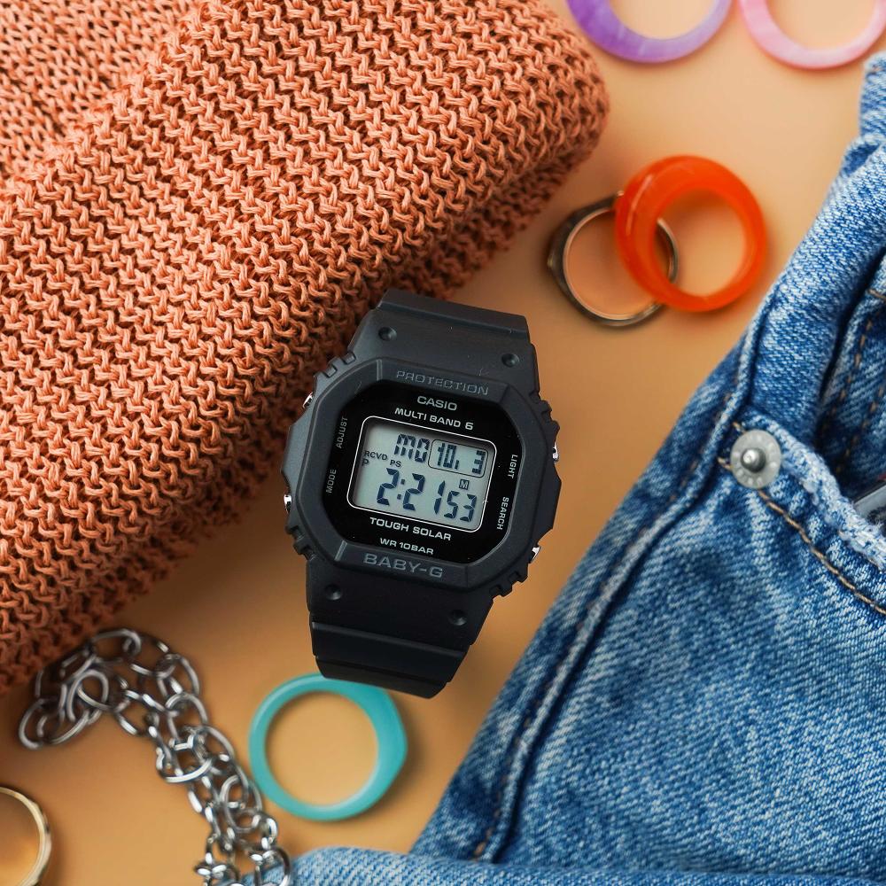 Collection Baby-G - BGD-5650-1ER - Montre Casio – montre carrée Baby-G, boîtier en résine noir, bracelet en résine noir, affichage numérique – vue 2