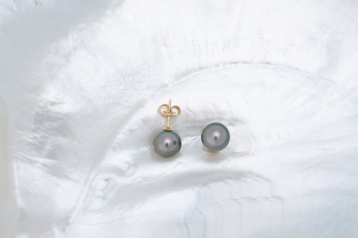 Clous d'oreilles perles de Tahiti rondes – Or 18 carats