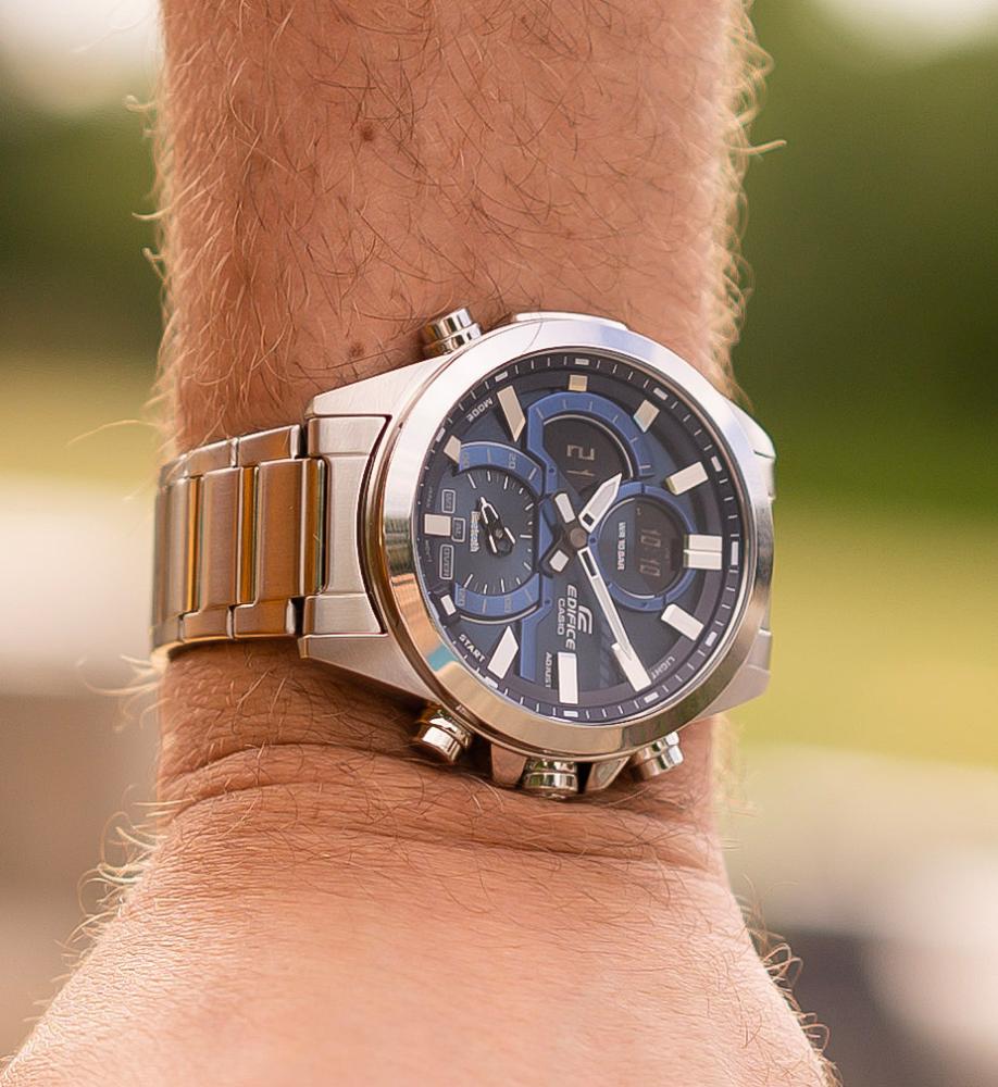 Collection Edifice - ECB-30D-2AEF - Montre Casio – boîtier en acier argenté, cadran bleu avec écran numérique, bracelet en acier – vue 7