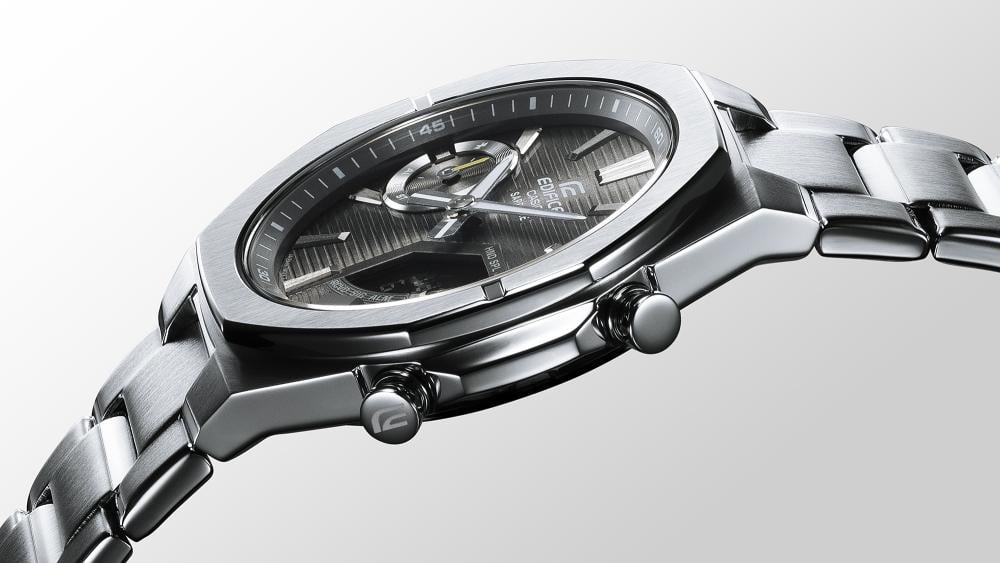 Collection Edifice - ECB-S10D-8AEF - Montre Casio – boîtier fin en acier argenté, cadran gris avec écran numérique, bracelet en acier – vue 4