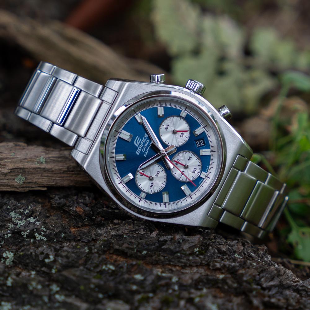 Collection Edifice - EFB-730D-2AVUEF - Montre Casio – boîtier en acier argenté, cadran bleu à trois compteurs, bracelet en acier – vue 2