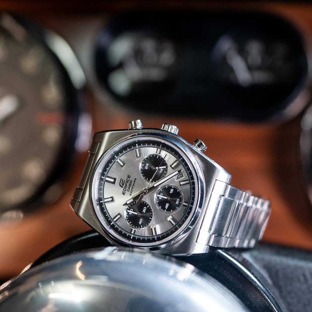 Collection Edifice - EFB-730D-7AVUEF - Montre Casio – boîtier en acier argenté, cadran clair à trois compteurs, bracelet en acier – vue 8