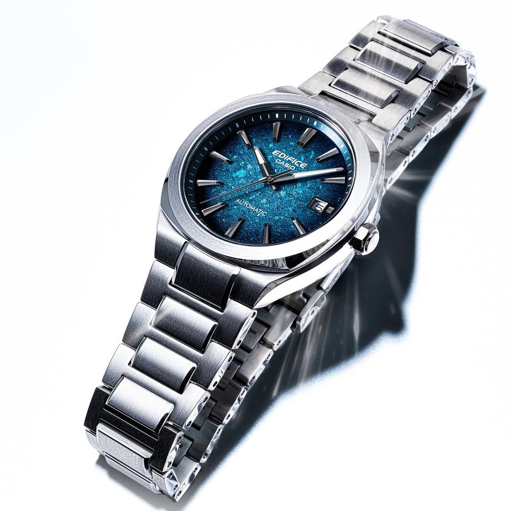 Collection Edifice - EFK-200D-2AER - Montre Casio – boîtier en acier inoxydable argenté, cadran bleu, bracelet acier massif – vue 7
