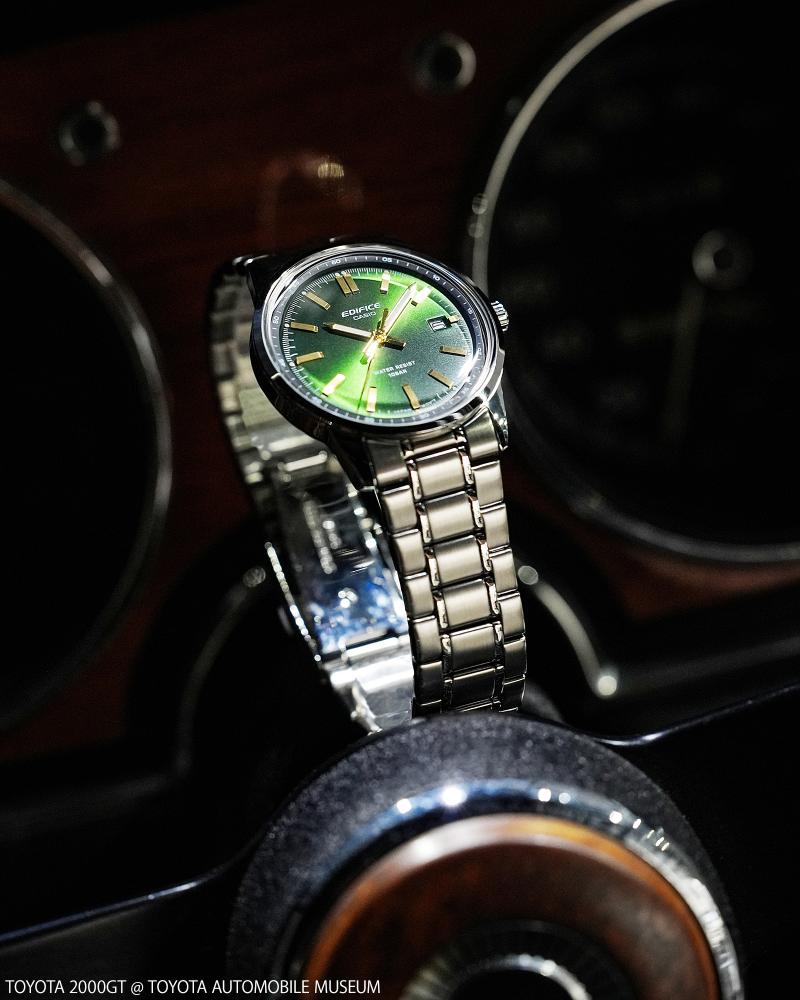 Collection Edifice - EFR-109D-3AER - Montre Casio – boîtier en acier argenté, cadran vert, bracelet en acier inoxydable – vue 3