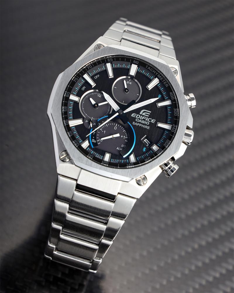 Collection Edifice - EQB-1100D-1AER - Montre Casio – boîtier ultramince en acier argenté, cadran noir à quatre compteurs, bracelet en acier – vue 2