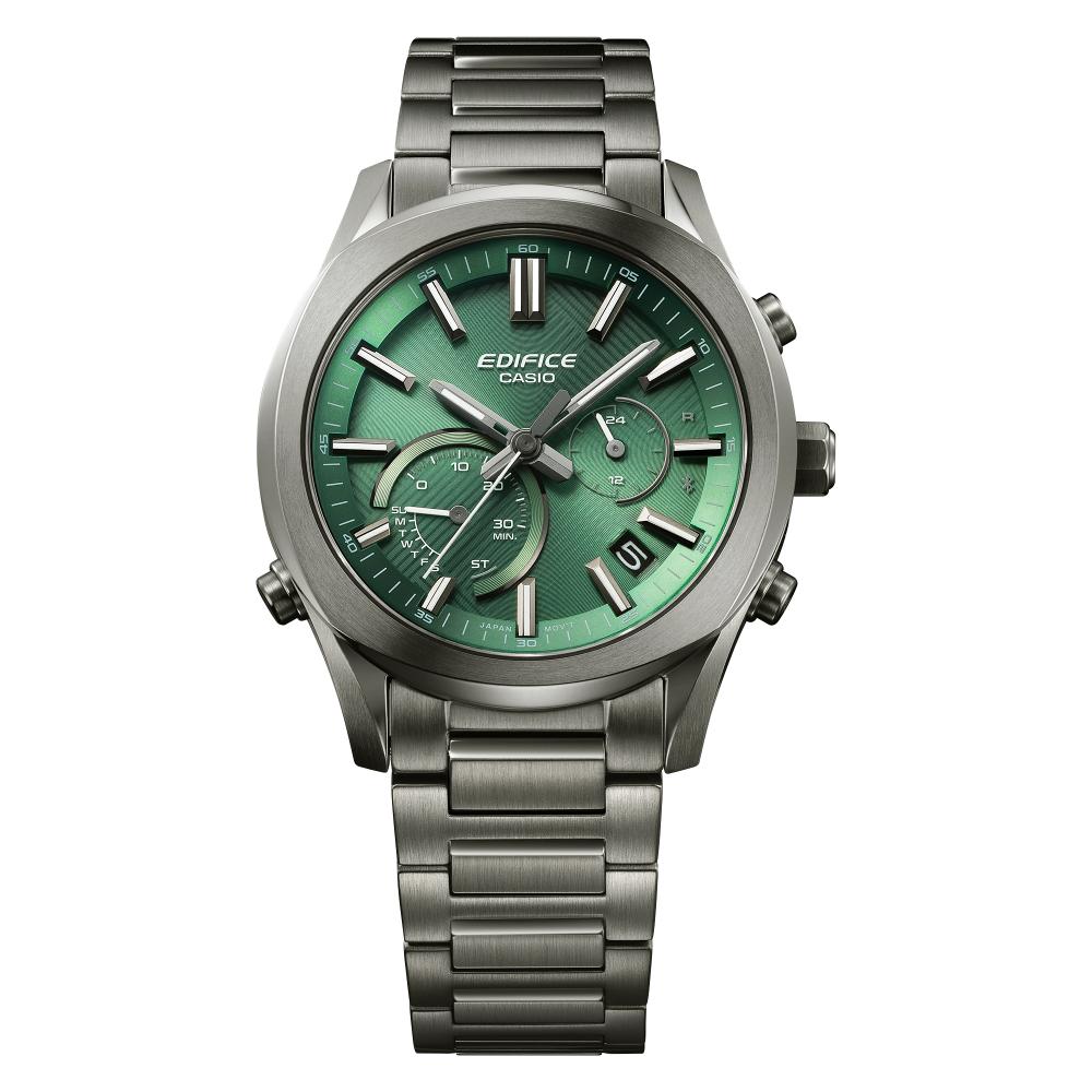 Collection Edifice - EQB-1300DC-3AEF - Montre Casio – boîtier fin en acier gris, cadran vert texturé, bracelet en acier gris à maillons – vue 3