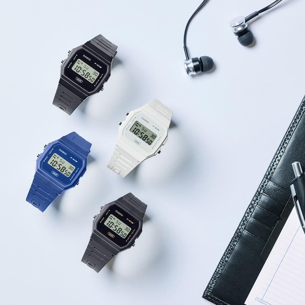 Collection Timeless - F-91WB-2A1EF - Montre Casio – boîtier en résine biosourcée bleue, écran LCD, bracelet en résine bio bleu – vue 4