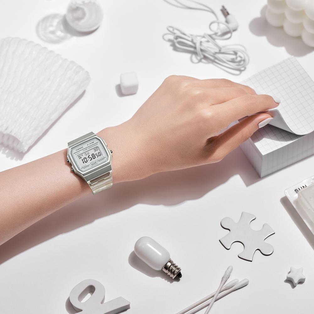 Collection Timeless - F-91WS-7EF - Montre Casio – boîtier en résine blanche, écran LCD, bracelet en résine blanc – vue 2