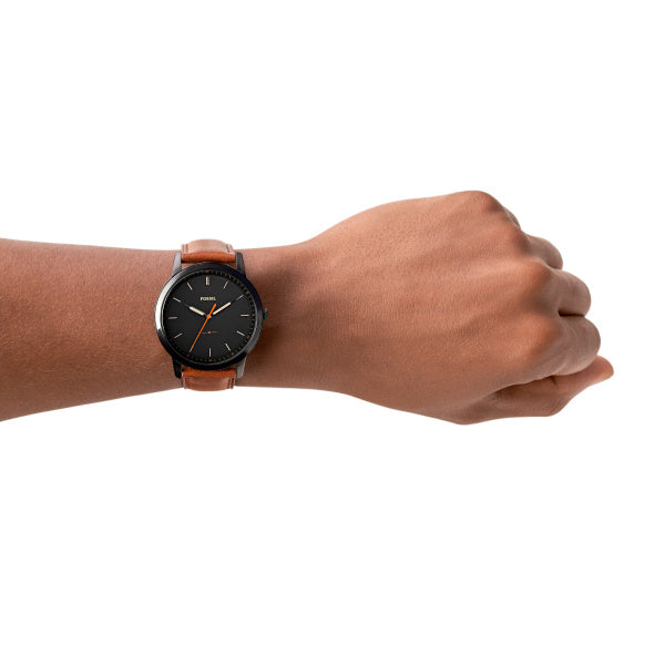 Montre homme Fossil Minimalist FS5305 – cadran noir bracelet cuir marron – vue 3