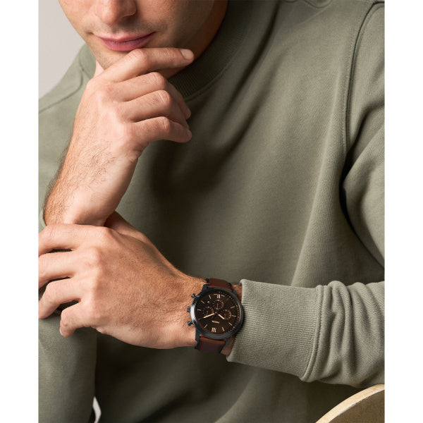 Montre homme Fossil Neutra FS6163 – cadran noir bracelet cuir marron – vue 4