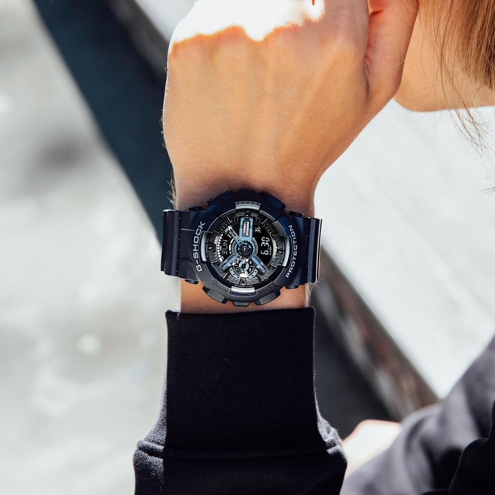Collection G-Shock - GA-110-1BER - Montre Casio – grand boîtier et bracelet en résine noirs, index argentés – vue 2