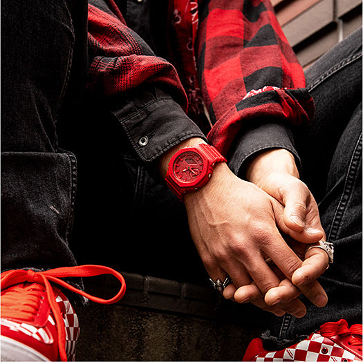 Collection G-Shock - GA-2100-4AER - Montre Casio – boîtier rouge, bracelet en résine rouge – vue 2