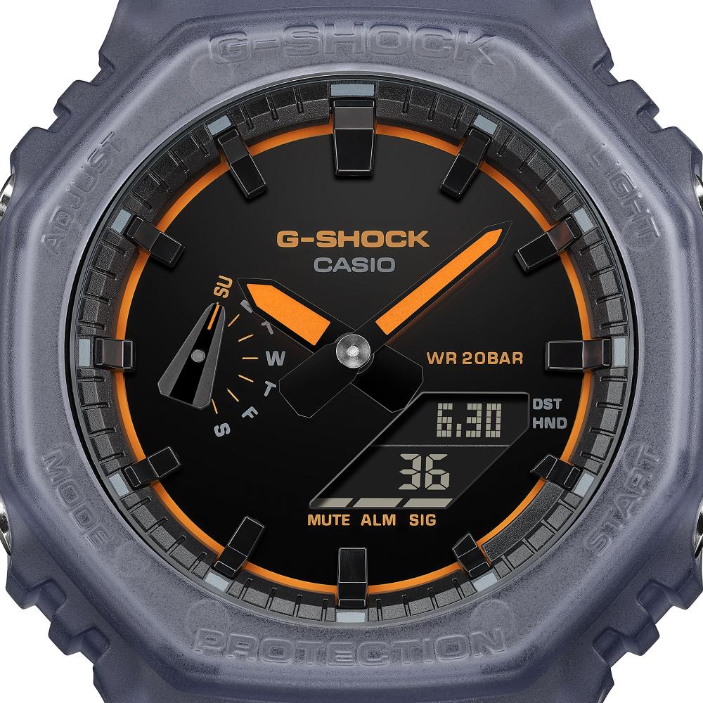 Collection G-Shock - GA-2100K-2AER - Montre Casio – boîtier en carbone et résine bleu translucide mat, cadran noir laqué, bracelet en résine bleu translucide – vue 3