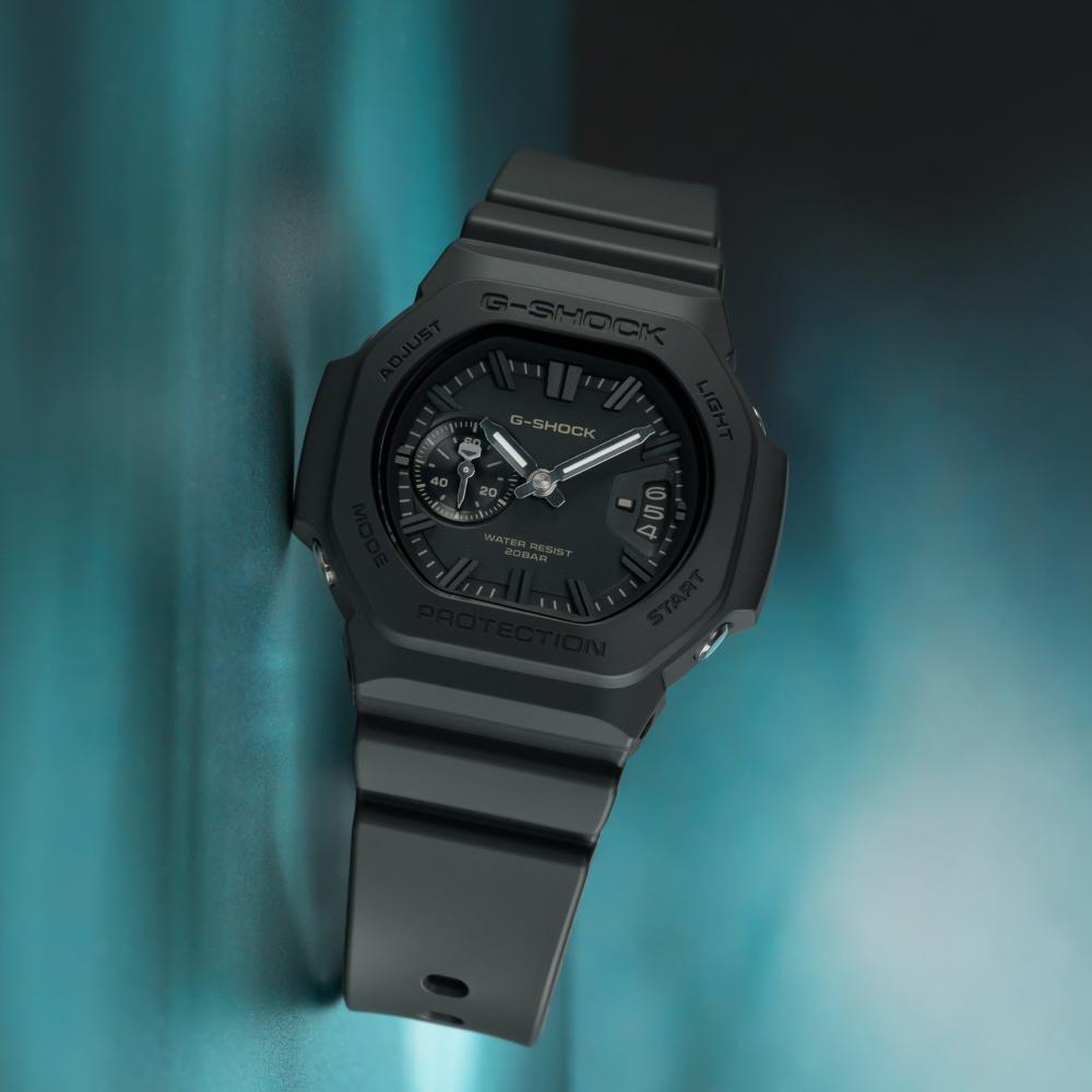 Collection G-Shock - GAC-2500-1AER - Montre Casio – boîtier et bracelet en résine bio noirs, affichage à aiguilles – vue 2