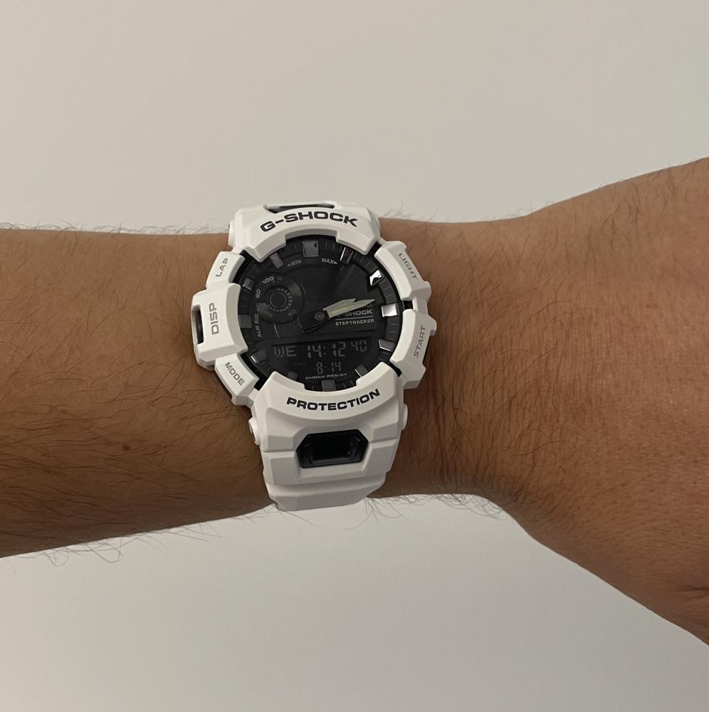 Collection G-Shock - GBA-900-7AER - Montre Casio – montre connectée, boîtier en résine blanc, bracelet en résine blanc – vue 3