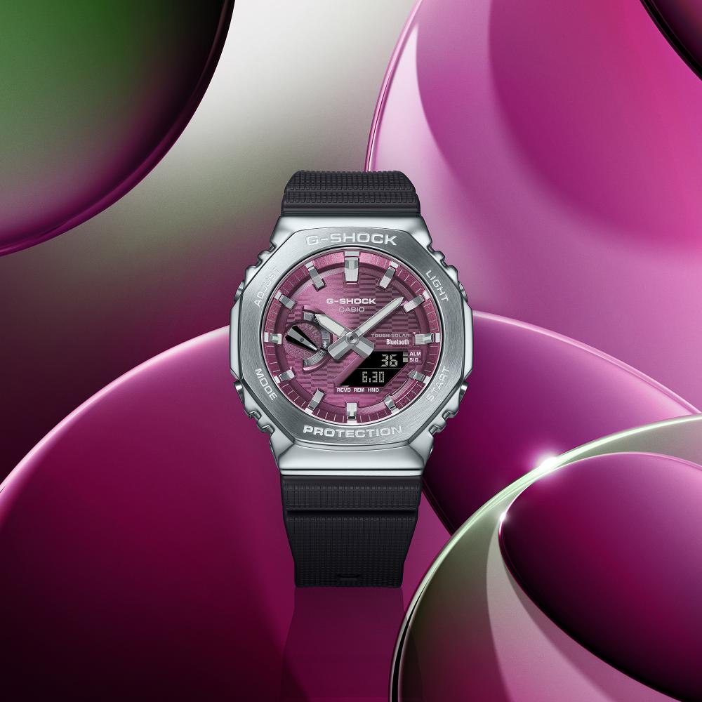 Collection G-Shock - GBM-2100A-4BER - Montre Casio – boîtier à lunette métallique, cadran bordeaux à index argentés, bracelet en résine bio – vue 2