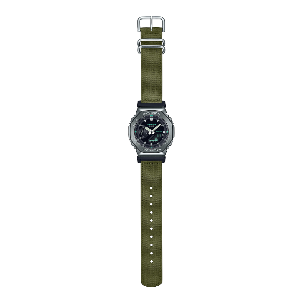 Collection G-Shock - GM-2100CB-3AER - Montre Casio – montre octogonale, lunette en acier gris, bracelet en tissu vert – vue 3