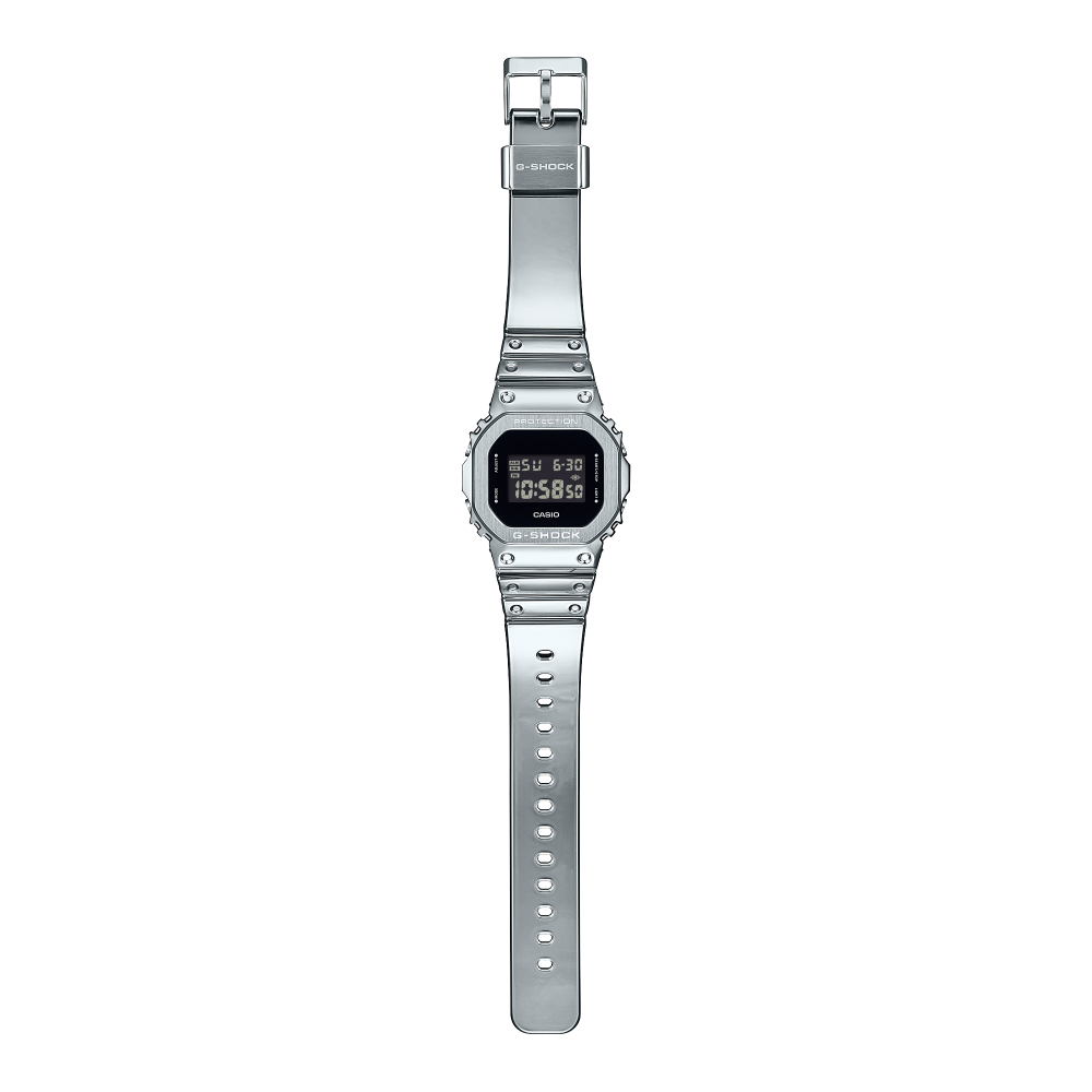 Collection G-Shock - GM-5600YM-8ER - Montre Casio – boîtier à lunette métallique argentée, bracelet en silicone argenté – vue 8