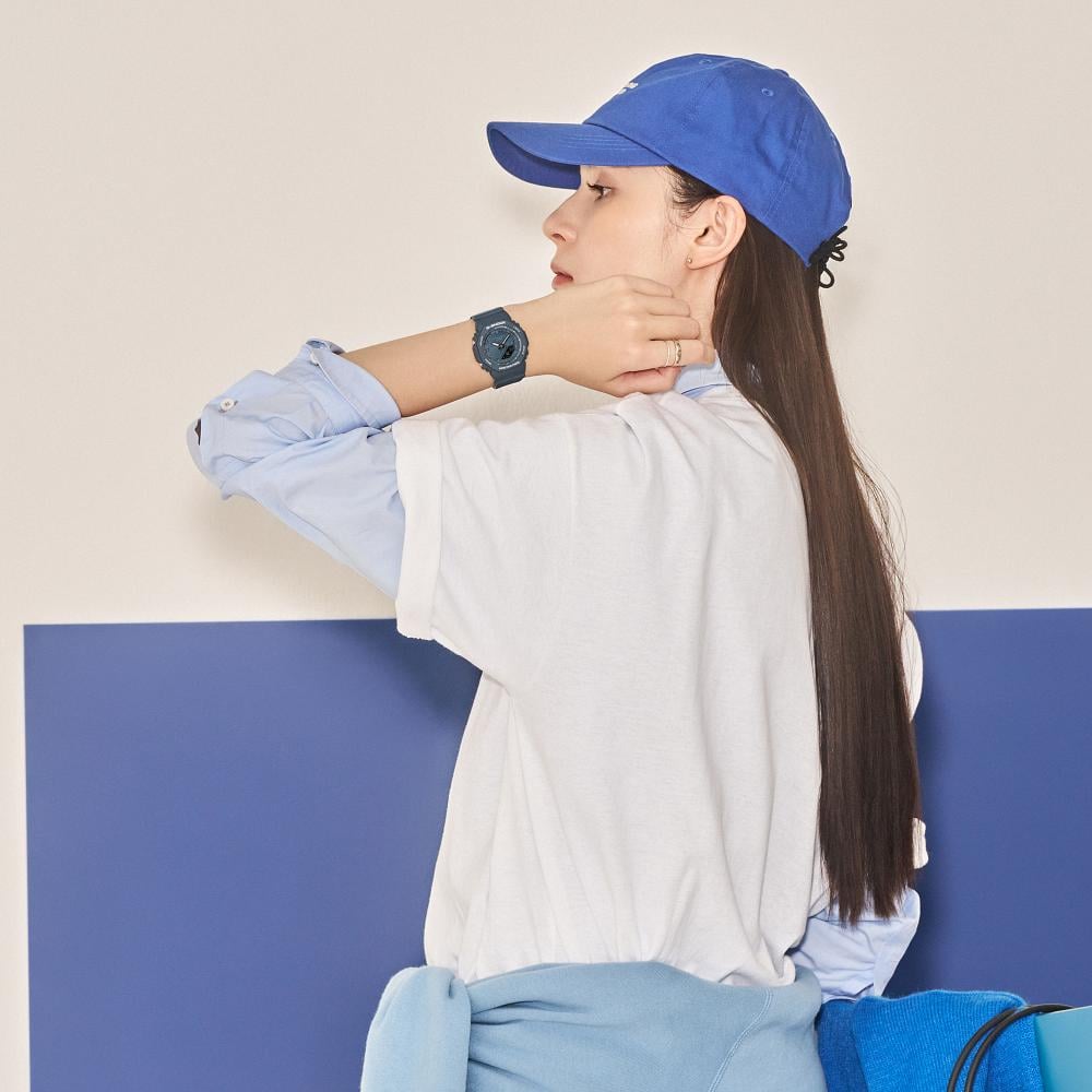 Collection G-Shock - GMA-P2100BA-2AER - Montre Casio – boîtier compact bleu, bracelet en résine bio bleue – vue 4