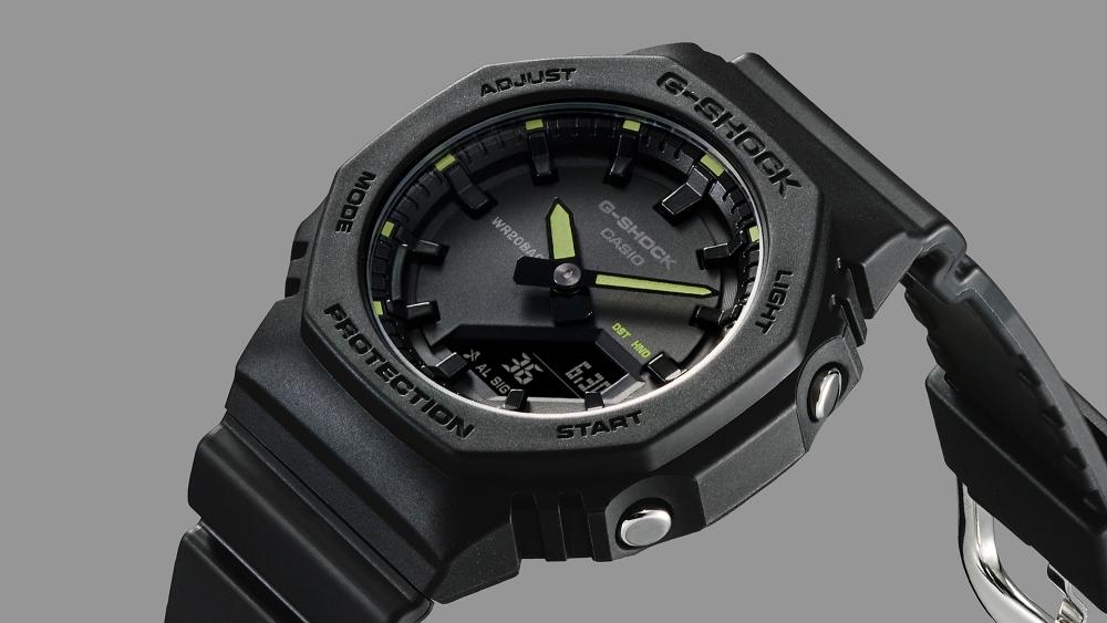 Collection G-Shock - GMA-P2100SA-1A2ER - Montre Casio – boîtier octogonal et bracelet en résine bio noirs, aiguilles et index colorés – vue 4