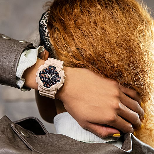Collection G-Shock - GMA-S140M-4AER - Montre Casio – boîtier et bracelet en résine rose, cadran et index métalliques – vue 3