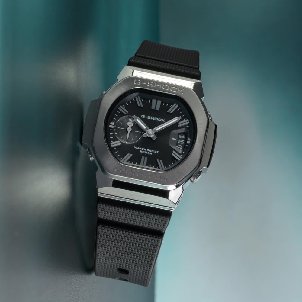 Collection G-Shock - GMC-2500-1AER - Montre Casio – montre analogique, boîtier en résine bio et acier noir, bracelet en résine bio noir – vue 2