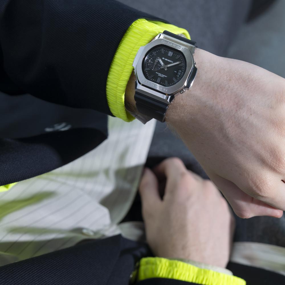 Collection G-Shock - GMC-2500-1AER - Montre Casio – montre analogique, boîtier en résine bio et acier noir, bracelet en résine bio noir – vue 3