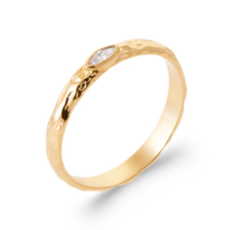 Anillo Martillado – Chapado en Oro | Azuline