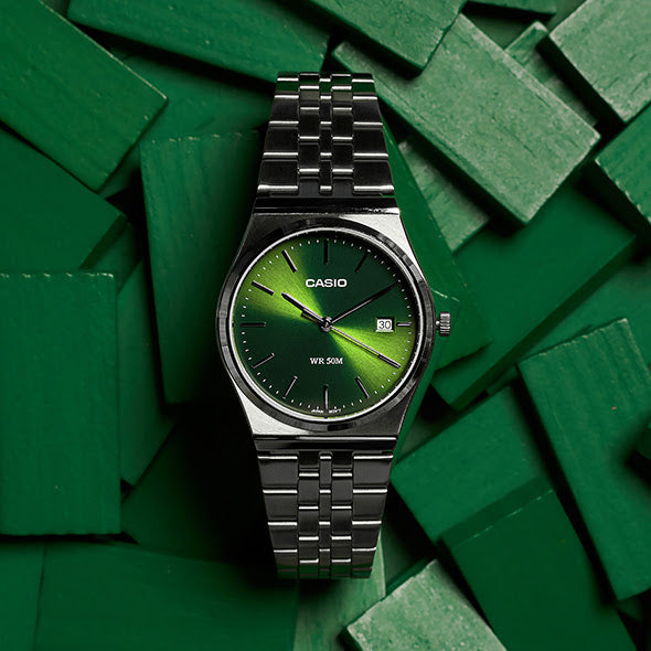Collection Timeless - MTP-B145D-3AVEF - Montre Casio – boîtier en acier inoxydable argenté, cadran vert, bracelet en acier inoxydable – vue 2