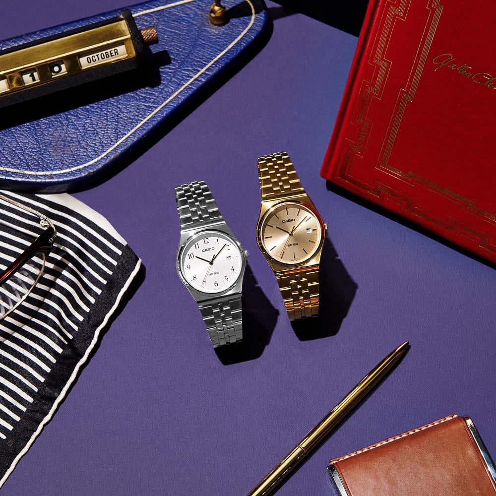 Collection Timeless - MTP-B145D-7BVEF - Montre Casio – boîtier en acier inoxydable argenté, bracelet en acier inoxydable argenté – vue 4