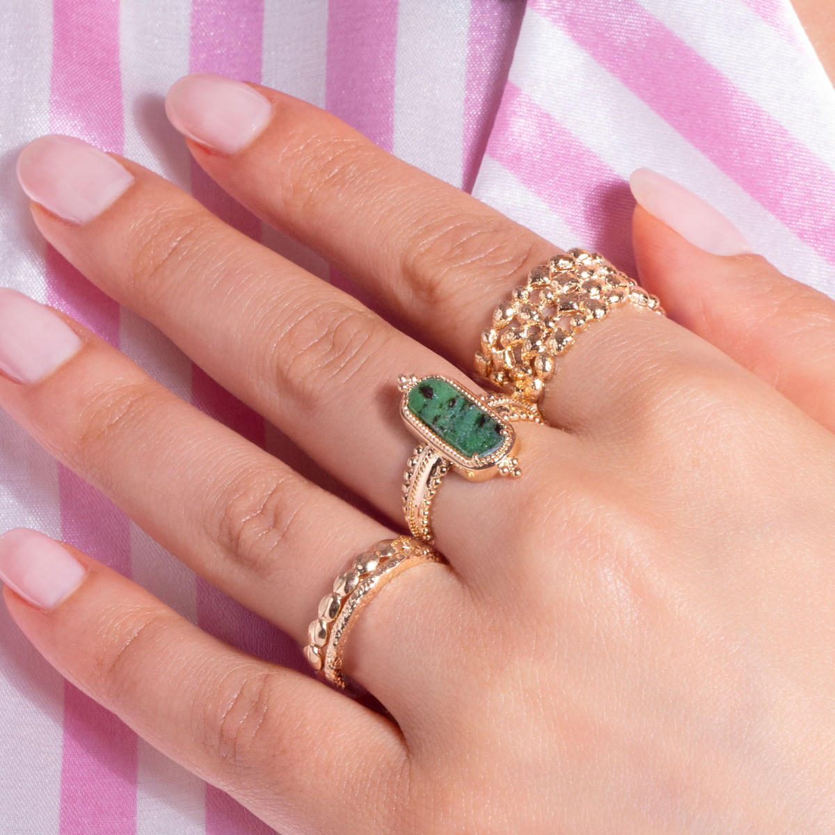 Bague Arya Ana & Cha en plaqué or avec pierre naturelle jaspe dalmatien