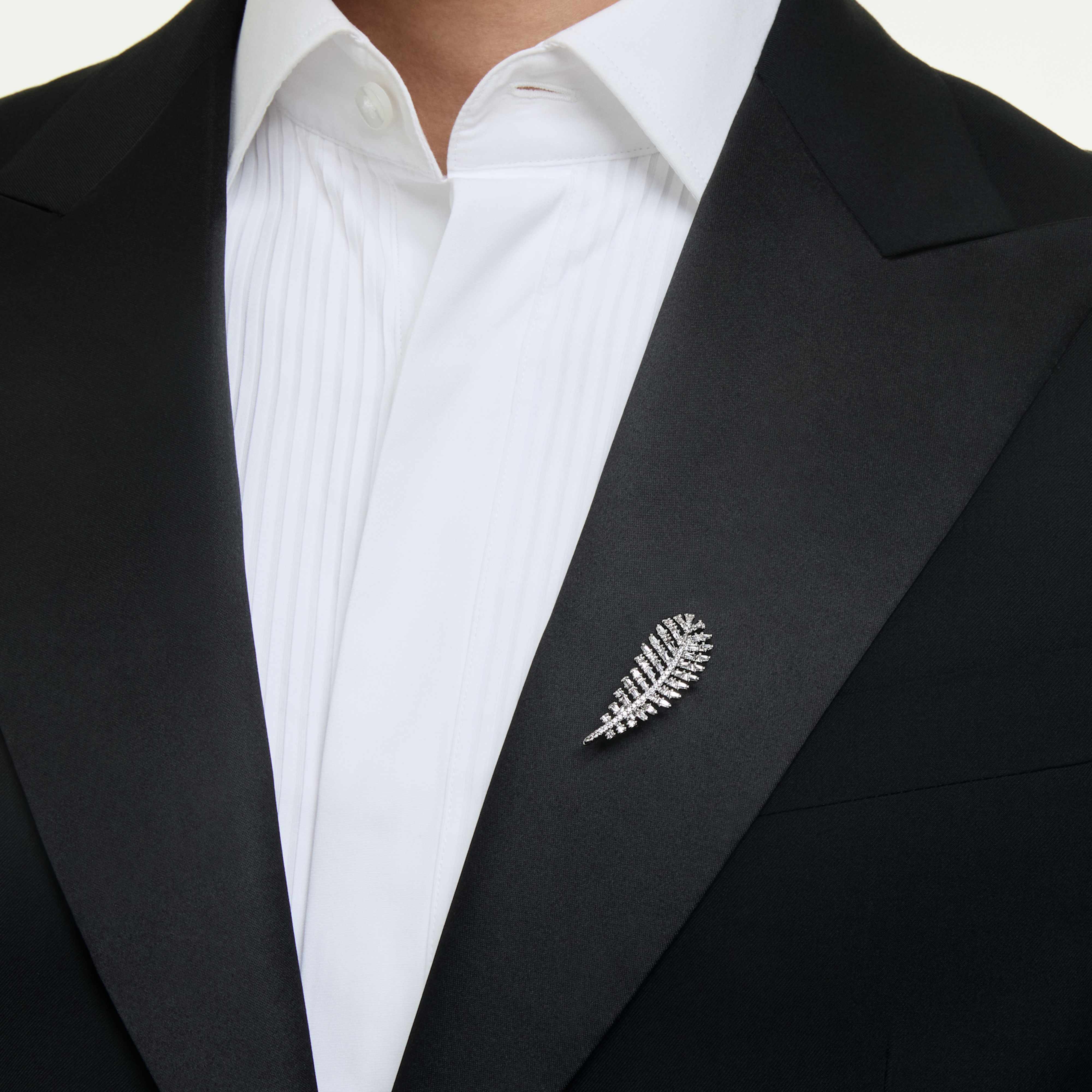 Broche Swarovski - Vienna Feather - Blanc & Argenté vue 3