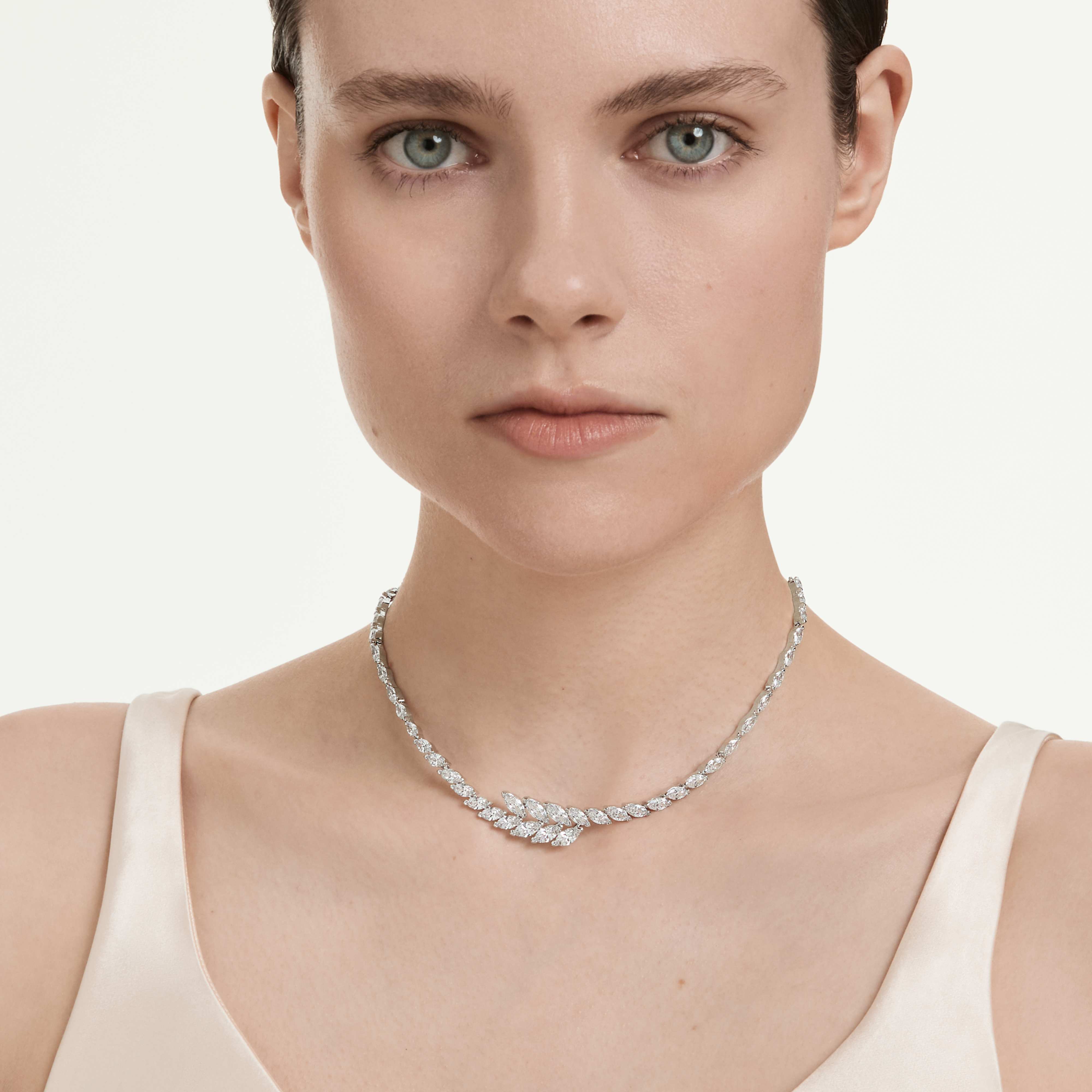 Swarovski Necklace - Mesmera Glam - White & Silver on a mannequin