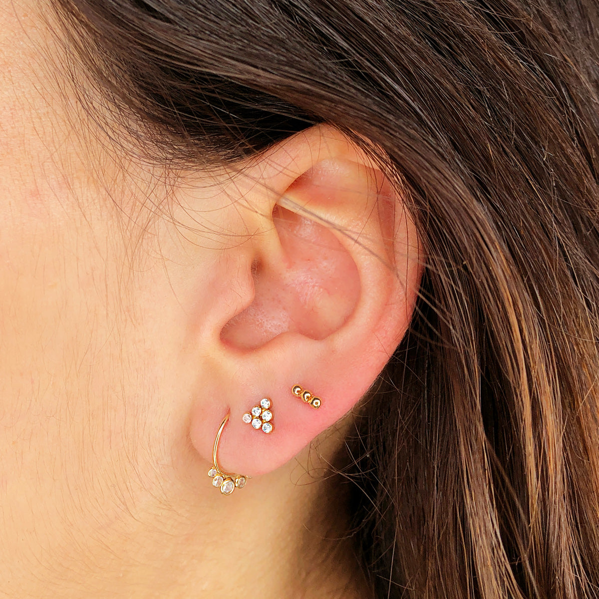 18K Yellow Gold Round Ear Piercing with Zircons. 13X10mm