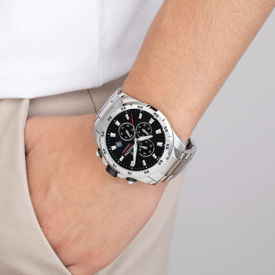 Montre homme Festina TIMELESS CHRONOGRAPH F20463/4 – cadran noir bracelet acier – portée